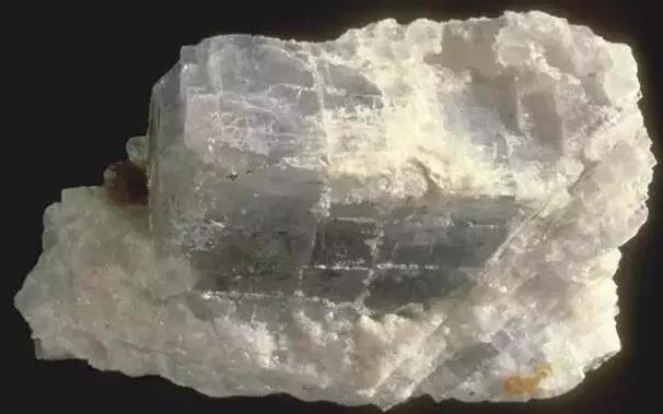 矿物加工技术创新：从矿石到可用材料的效率革命与环保突破