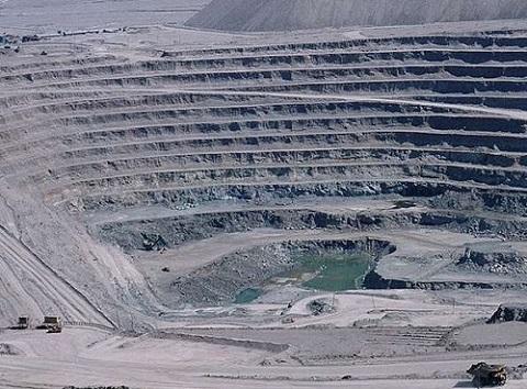 矿物加工技术标准：轻松掌握矿石破碎、浮选分离与设备参数，提升效率与效益